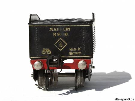 Märklin R66 12900, Dampflokomotive 20 Volt, 2-achsig, schwarz, mit 2-achsigem, schwarzem Tender, Spur0