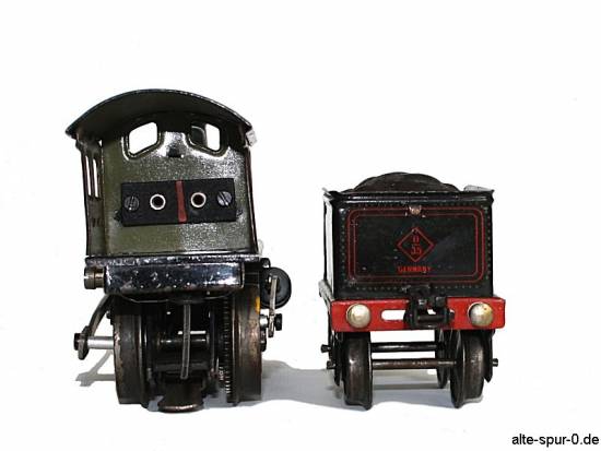 Märklin R 13040, Dampflokomotive, Spur 0, 2-achsig, schwarz,2-achsiger, schwarzer Tender