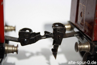 Fixkupplung zweier 18880 Schlafwagen-Anhänger ANIMATION