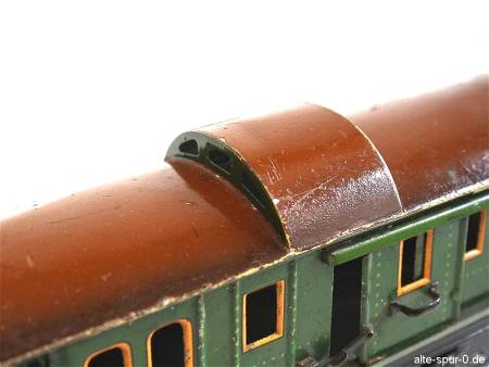 18890, Märklin Gepäckwagen, 4-achsig, grün, Oberlicht