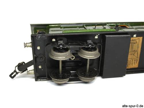 Märklin doppelachsiges Drehgestell mit quadratischen Abdeckkappen