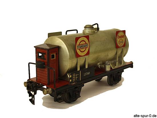 17740, Märklin, Tankwagen 2-achsig, silber, STANDARD Essolub, Spur Null