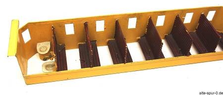 Märklin 18410 Personenwagen, 4-achsig, grün, alte Spur0 