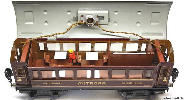 Märklin Speisewagen, 4-achsig, rot, MITROPA - Schriftzug mittig